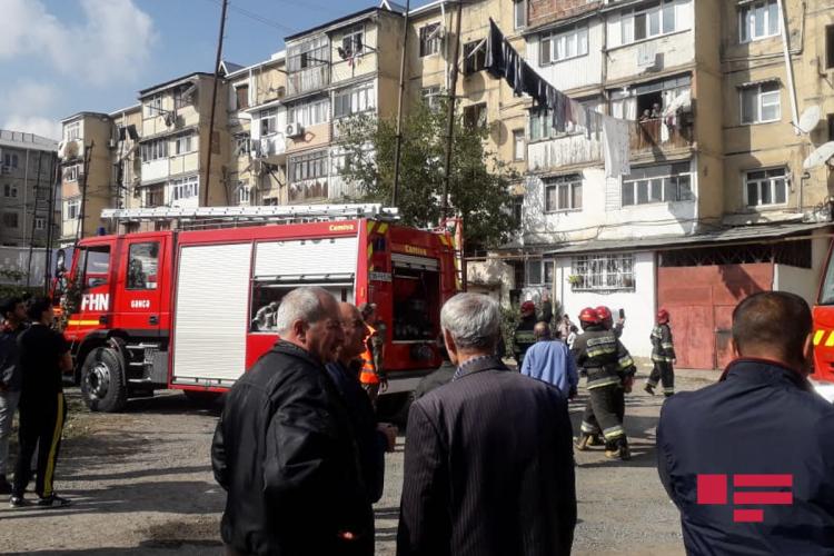 Yaşayış binasında yanğının qarşısı alındı - FOTO