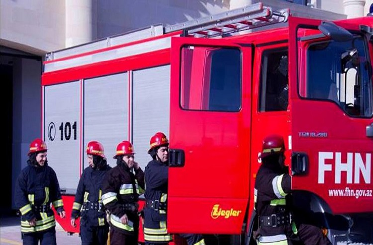 <span style="color:red;">Teplovoz alışdı: FHN yanğının ətrafa yayılmasının qarşısını alıb