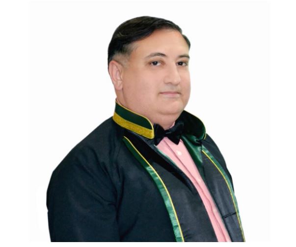 Keçmiş nazirin nəvəsinə HÖKM OXUNDU