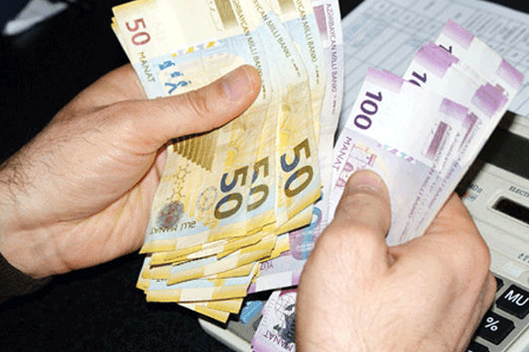 Keçmiş hərbi qulluqçular və xüsusi rütbəsi olan polis əməkdaşlarının pensiyaları artırılacaq