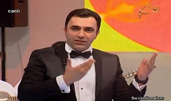 Aparıcı Mikayıl ilk dəfə anasını göstərdi - <span style="color:red;">FOTO 