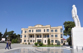 Nazir Biləsuvarda yeni məktəb binasının açılışını edib