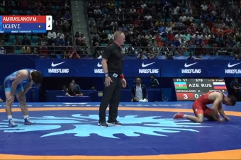 Daha bir güləşçimiz məğlubiyyətini etirazla qarşıladı - FOTO