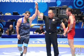 Azərbaycanın iki güləşçisi dünya çempionatının finalında 