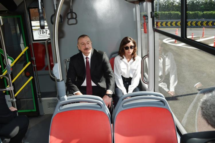 Prezident və xanımı "Koroğlu" Nəqliyyat Mübadilə Mərkəzində - <span style="color:red;">YENİLƏNİB 