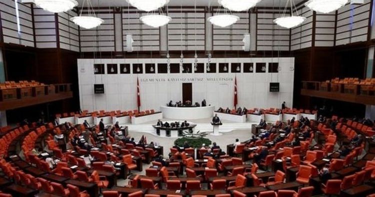 Türkiyə parlamentində 3 nəfər koronavirusa yoluxdu 