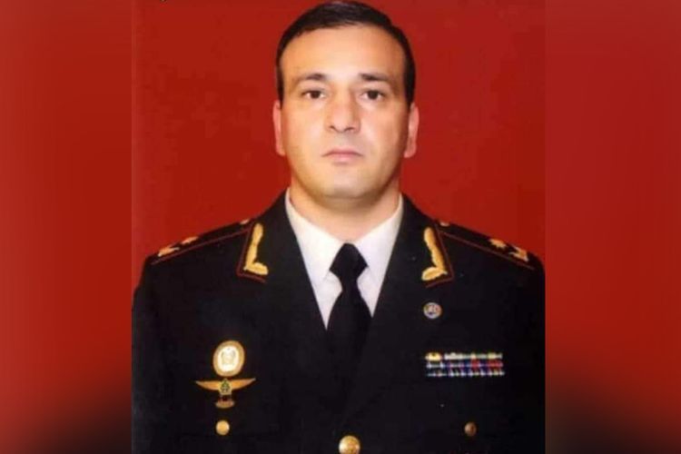 MN: General Polad Həşimov tabeliyində olan əsgərlərlə bir yerdə döyüşdüyü səngərdə şəhid olub