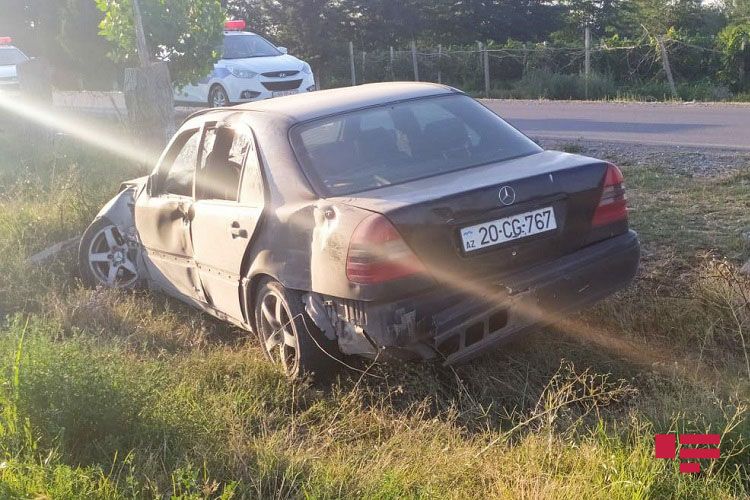 “Mercedes”i aşıran sürücü... - FOTO