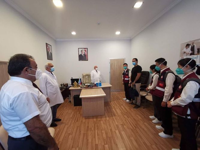 Çindən Azərbaycana gələn tibb ekspertləri Respublika Klinik Xəstəxanasında - FOTO