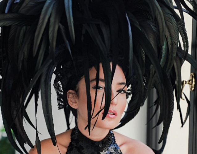 Onu Elza Seyidcahana bənzətdilər - FOTOLAR