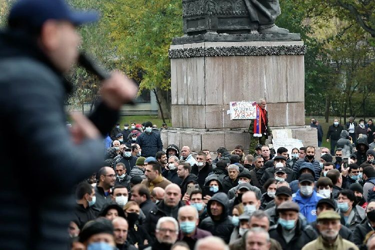 Ermənistan müxalifəti Paşinyanı əvəz edəcək adam tapıb