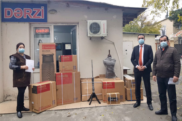 Unibank vətəndaşlarımıza şəxsi biznes yaratmaqda dəstək olur® 