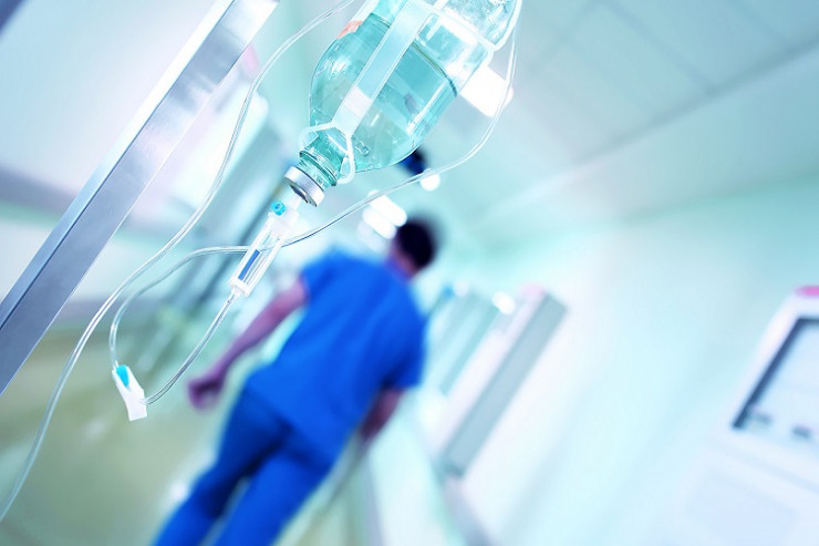 Bakıdakı tibb müəssisələrində kütləvi zəhərlənmə - RƏSMİ 