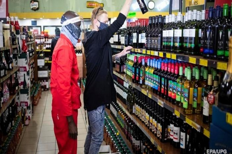 Bu ölkədə koronavirusa görə alkoqol satışı qadağan edildi