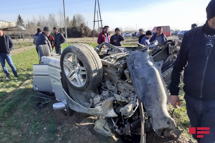 Azərbaycanda ağır qəza: iki qardaşdan biri öldü - FOTO