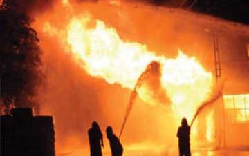 Azərbaycanda quşçuluq ferması yandı