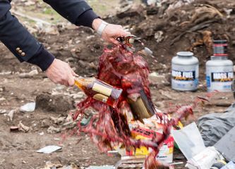 Ermənistandan gələn mallar yandırıldı  - FOTOLENT