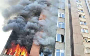 Bakıda daha bir binada yanğın olub, 14 nəfər təxliyə olundu