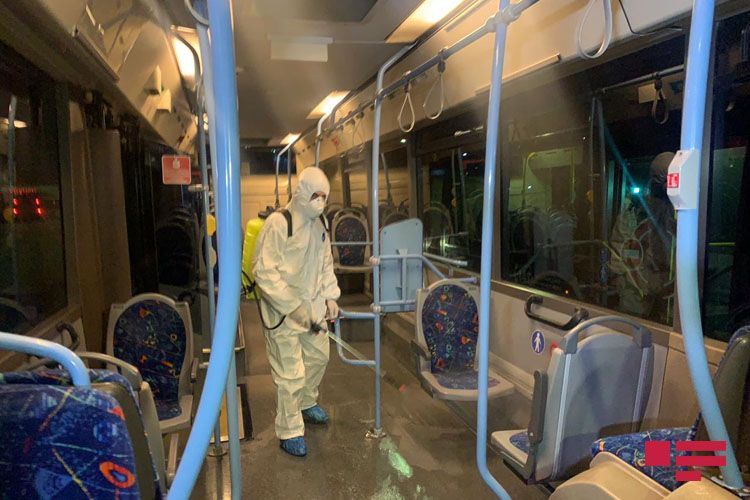“Bakubus”-ın qarajında avtobuslarda dezinfeksiya işləri aparılıb - FOTO - VİDEO