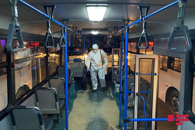 Bakı kəndlərinə gedən marşrut avtobusları dezinfeksiya edilib - FOTO