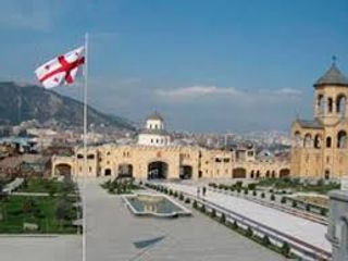 Gürcüstanda koronavirusa görə məktəblərdə tətil vaxtı önə çəkilib