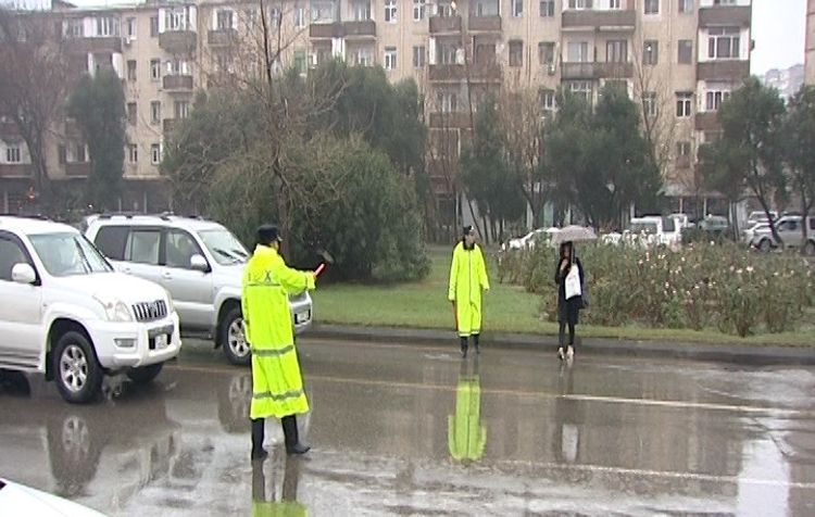 Yol polisindən sürücülərə və piyadalara MÜRACİƏT