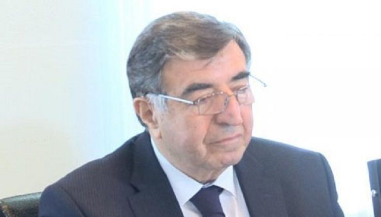 Əhməd Əhmədzadə “Əmək” ordeni ilə təltif edilib