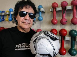 Topa toxunmayan ən böyük "fırıldaq" futbolçu - "Ulduzlar"