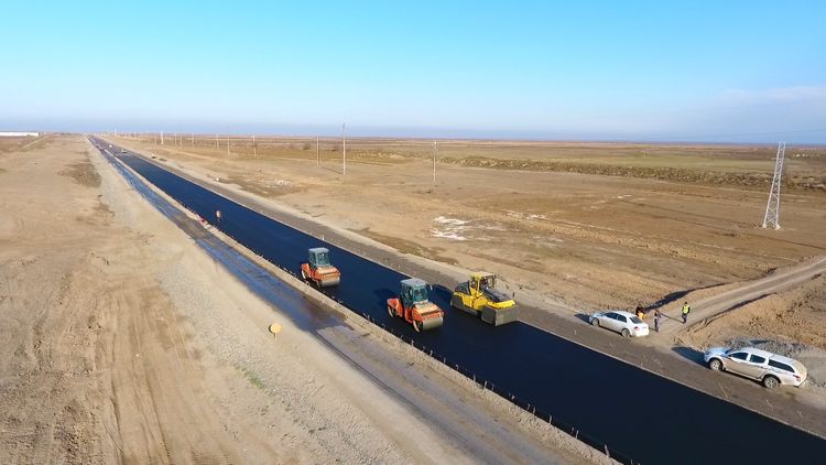 Ölkə əhəmiyyətli yolu yenidən qurdular - FOTOLENT