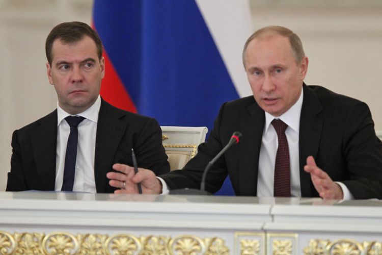 Putin Medvedevə bu vəzifəni təklif etdi