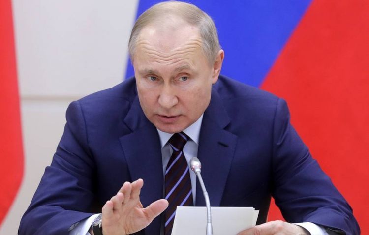 Putin Konstitusiyaya dəyişikliklə bağlı qanun layihəsini Dumaya təqdim etdi