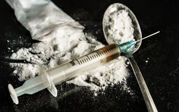 Keçmiş məhkumdan külli miqdarda heroin tapıldı