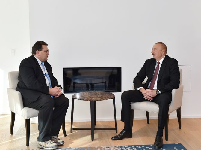 Prezident İlham Əliyev Davosda görüşlər keçirib