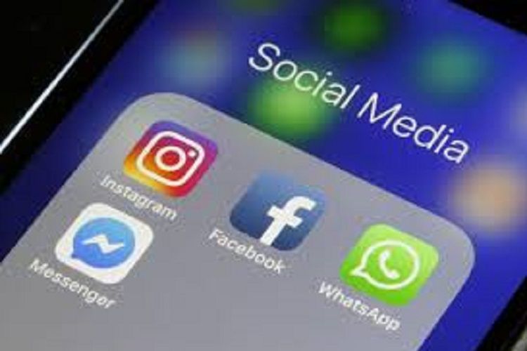 Müntəzəm "Facebook" istifadəçilərinin sayı 2,5 milyarda çatıb