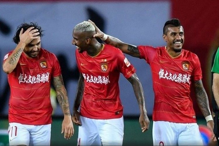 Ulduz futbolçu virus səbəbindən Çindən gedir
