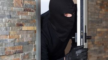 Bakıda evə basqın edən şəxs tutuldu