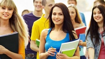 Azərbaycanda tələbələrin köçürülməsi dayandırıldı - SƏBƏB