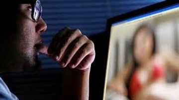 Sosial şəbəkədə rüsvay edəcəklərini deyib, pulunu aldılar...