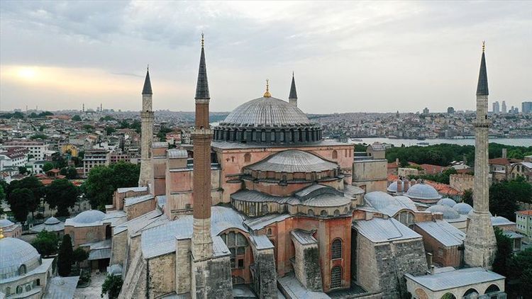 Aya Sofyanın muzeydən məscidə çevrilməsi ilə bağlı qərar verildi