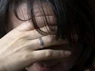 Azərbaycanda DƏHŞƏT: qızını zəncirləyən ata tutuldu