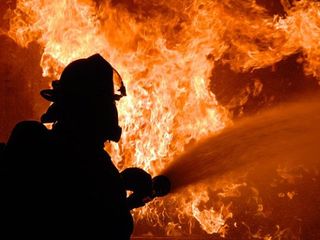 Təkər sexi yandı, xəsarət alan var