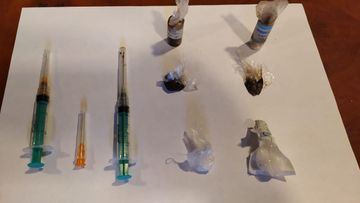 İcazəsiz rayona gedənlərdən heroin tapıldı - FOTO