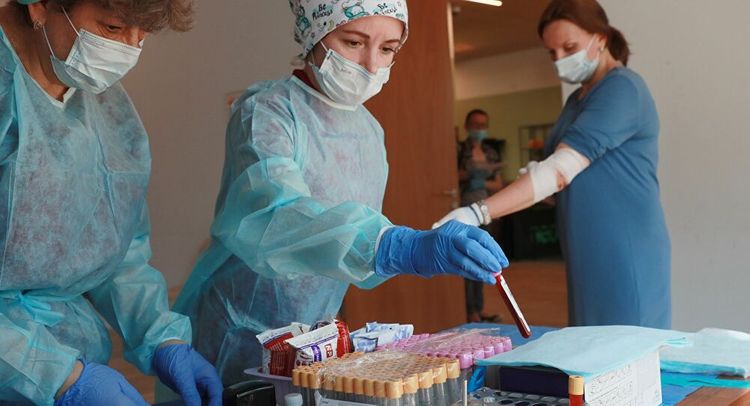 Rusiyada koronavirus dərmanının istifadəsi başladı