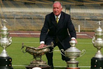 Sabiq futbolçu koronavirusdan öldü