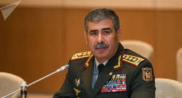 Müdafiə naziri Moskvaya gedir