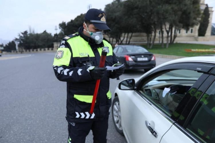 Axtarışda olanlar karantin postlarında tutuldular