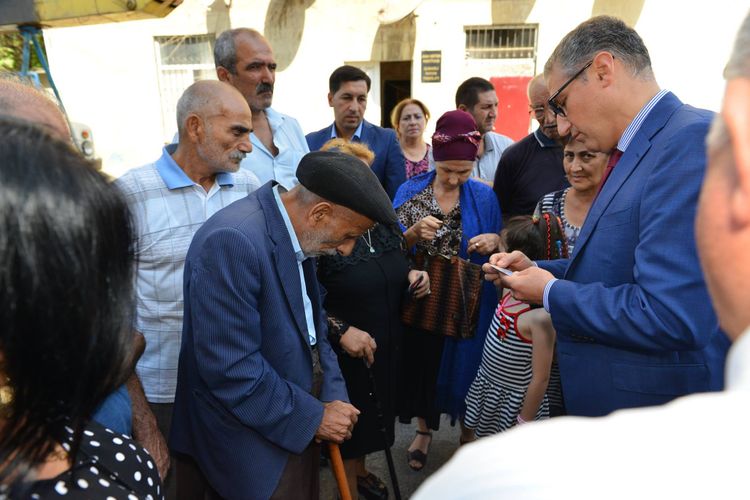 Aztəminatlı ailələrə sosial yardımın verilməsi proseduru sadələşdirilir - Baş Nazir