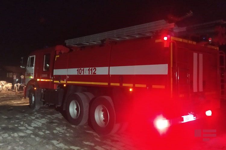 Şəmkir bazarındakı baş yanğın söndürüldü - FOTO - YENİLƏNİB