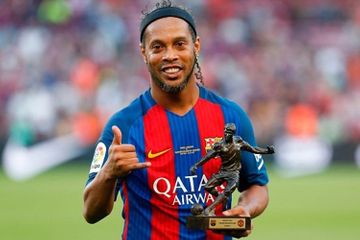 Ronaldinyo karyerasını bərpa edə bilər