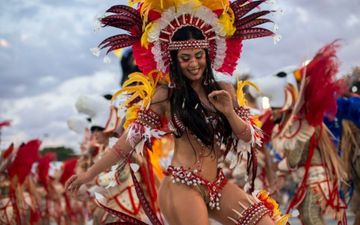 Braziliya karnavalı koronavirusa meydan oxudu: rekord izləyici - FOTOLENT